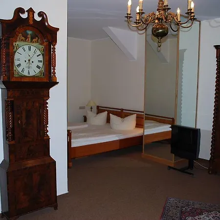 Park Schloss Rattey 노이브란덴부르크