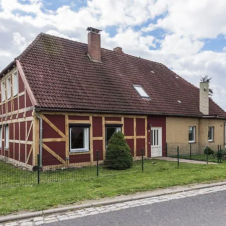 호텔 Park Schloss Rattey 노이브란덴부르크