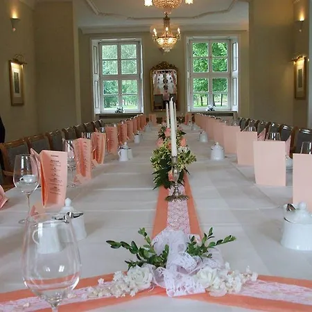 호텔 Park Schloss Rattey 4*