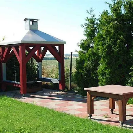 Park Schloss Rattey 노이브란덴부르크